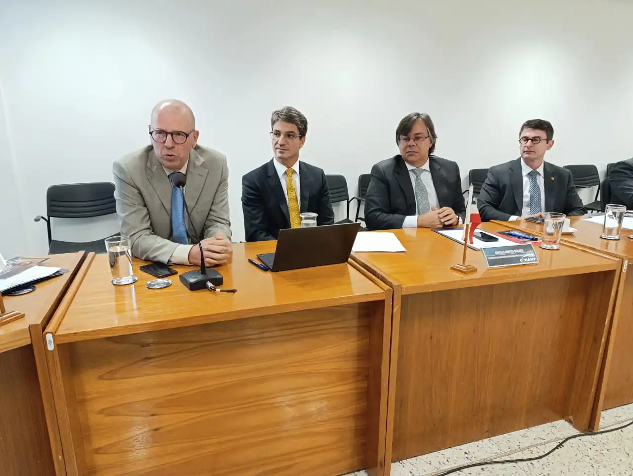 Em reunião com lideranças do Ministério Público, Unicred Coomarca reforça a importância do cooperativismo para o desenvolvimento social e econômico