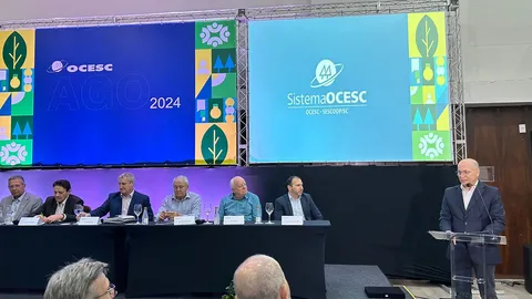 Vanir Zanatta assume presidência do Sistema OCESC