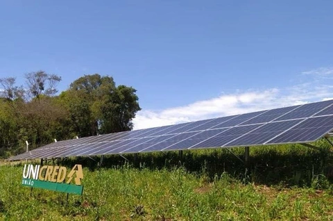 Unicred União recebe selo ambiental por geração de energia renovável